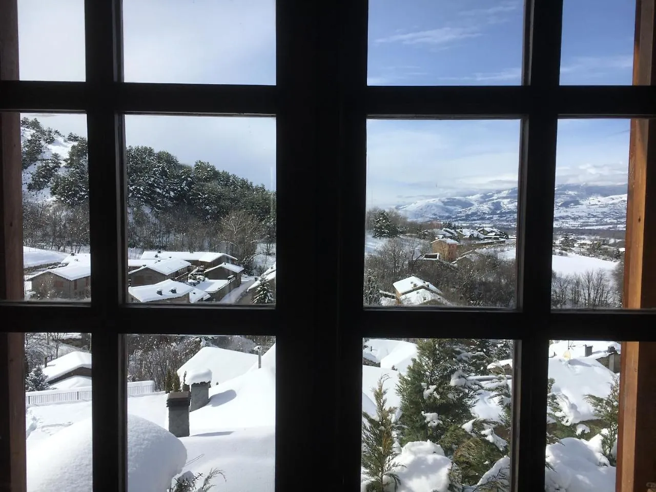 Сasa de vacaciones La Caseta De Queixans Con Chimenea Puigcerdà
